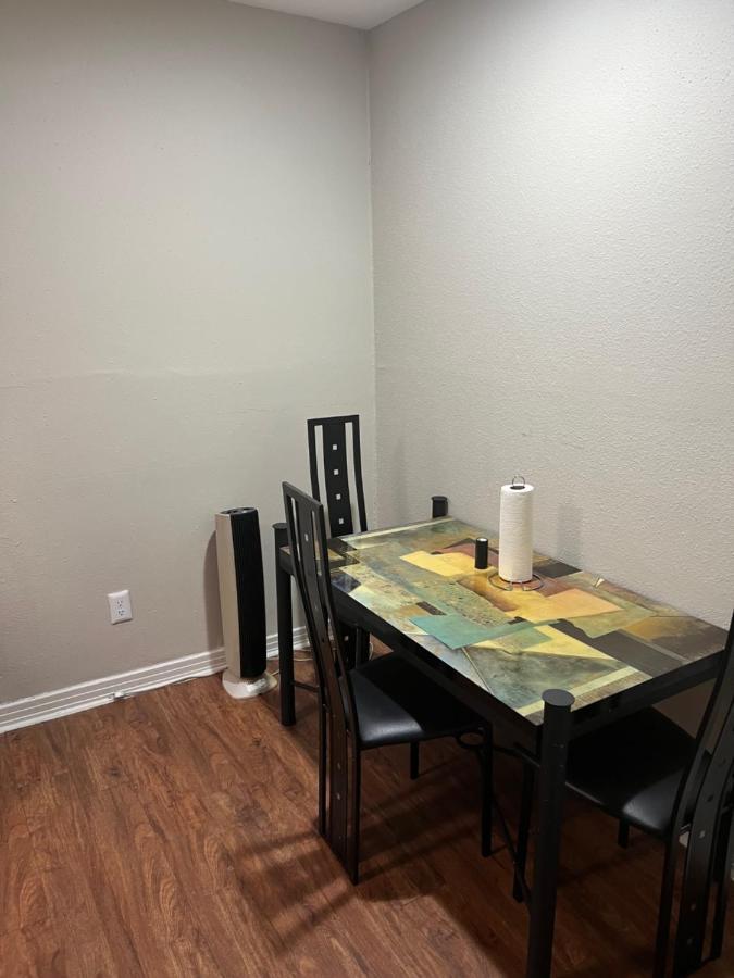 Lovely 1-Bedroom Townhome With Nice Amenities Houston Exterior photo